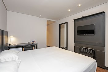 Deluxe Double Room, Mobility Accessible (PcD)