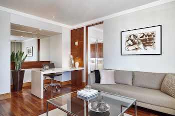 Stanford Suite, Club lounge access, Suite, 1 King