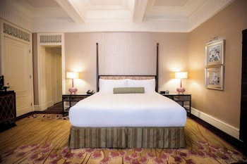 Deluxe Room, 1 King Bed, Non Smoking