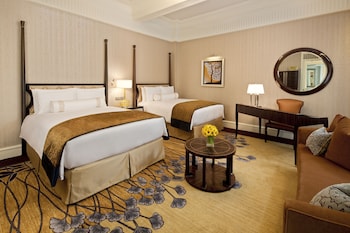 Deluxe Room, 2 Queen Beds, Non Smoking