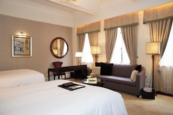 Fairmont Twin