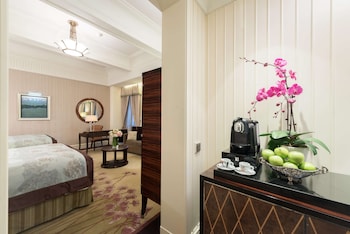 Deluxe Room, 2 Queen Beds, Non Smoking