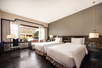 Premier View Twin