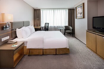 Standard Room, 1 Queen Bed, Accessible