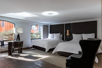 Grand Premier Room two Queen beds