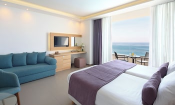 Family Room, Sea View