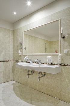 Apartment (Suites)