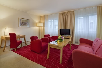 Apartment (Suites)