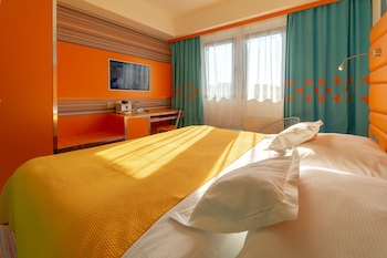 Superior Double or Twin Room, City View