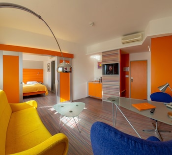 Superior Suite, City View