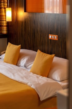 Design Double Room, City View (12th Floor)