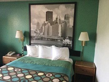 Standard Room, 1 Queen Bed, Accessible