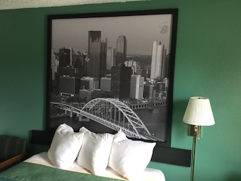 Standard Room, 1 Queen Bed, Accessible