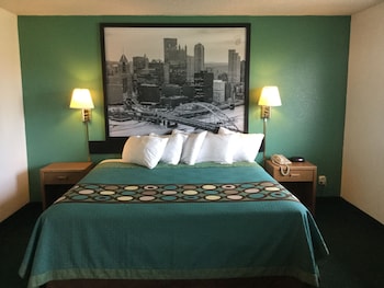 Studio Suite, 1 King Bed, Non Smoking