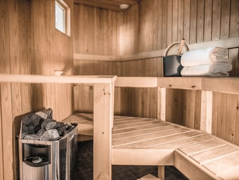 Junior Suite, 1 King Bed with Sofa bed, Sauna, City View