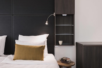 Deluxe Room, 1 King Bed with Sofa bed, Non Smoking