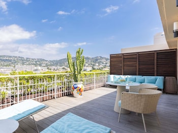 Suite, 1 Double Bed with Sofa bed, Terrace, City View
