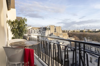 Grand Suite, Balcony