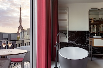 Grand Suite, Balcony (Eiffel)