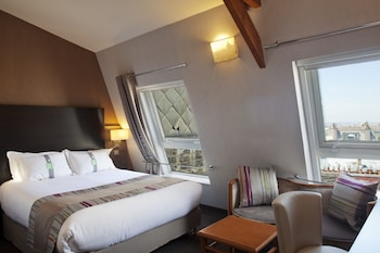 Standard Room, 1 Queen Bed