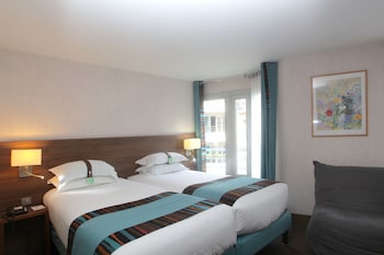 Suite, Multiple Beds