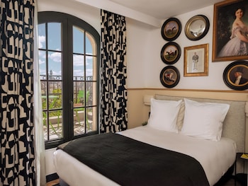 Standard Double Room, Balcony, City View (Cosy)