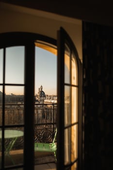 Standard Double Room, Balcony, City View (Cosy)