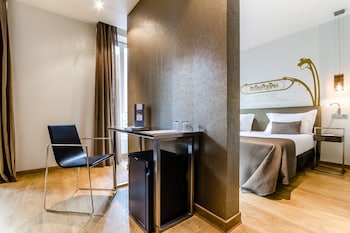 Family Suite (3 People)