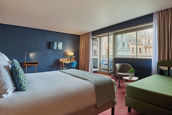 Junior Room, Balcony
