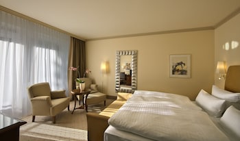 Deluxe Double Room, 1 King Bed, Balcony