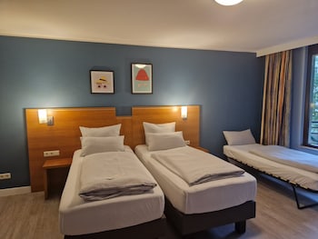 Premium Room, 1 King Bed, Garden View