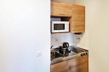 Suite, 1 Bedroom, Kitchen, Garden View
