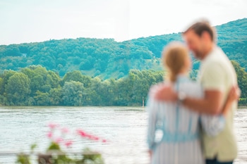 Deluxe Room, 1 Queen Bed, Balcony, River View