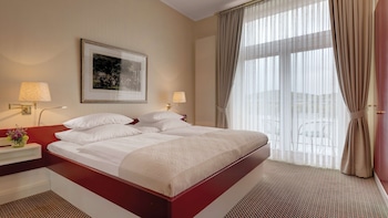 Suite, 1 Double Bed, River View