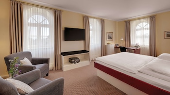Superior Room, 1 Double Bed, River View