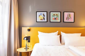 Premium Room, 1 Queen Bed