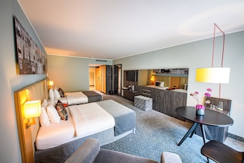 Superior Room, 2 Queen Beds