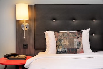 Standard Room, 1 Queen Bed