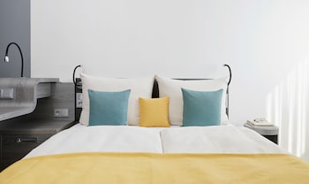 Business Plus Double Apartment, Balcony (Long Stay)
