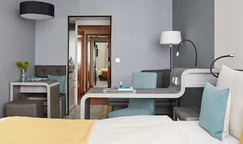 Business Double Apartment (Long Stay)