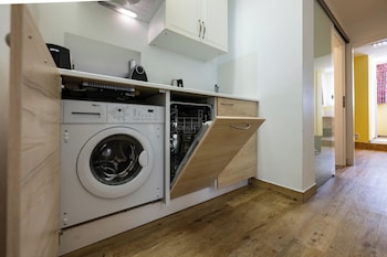 Standard Apartment, Multiple Beds (Cozy Sitting Corner)