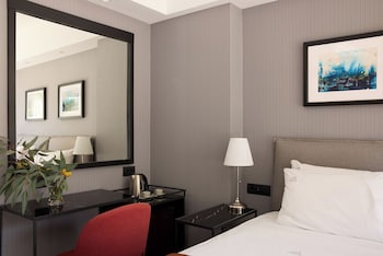 Classic Double or Twin Room