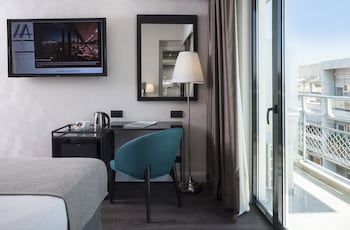 Superior Room, City View