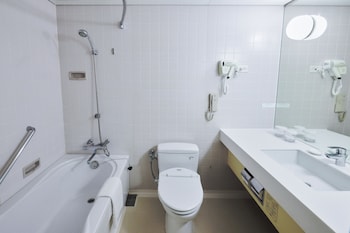 Premier Ocean Front 2 Double Beds