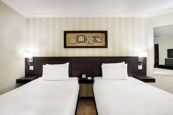 Standard Room, 2 Twin Beds