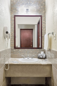 Standard Room, 2 Queen Beds