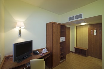 Superior Triple Room, Balcony