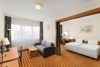 Suite (with air-conditioning)
