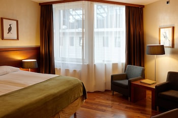 Atrium View Twin Room