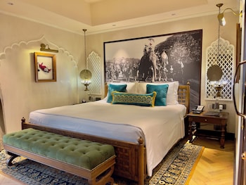 Historical Suite, Suite